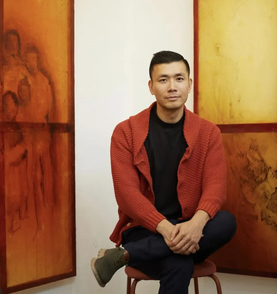 KV Duong in his studio